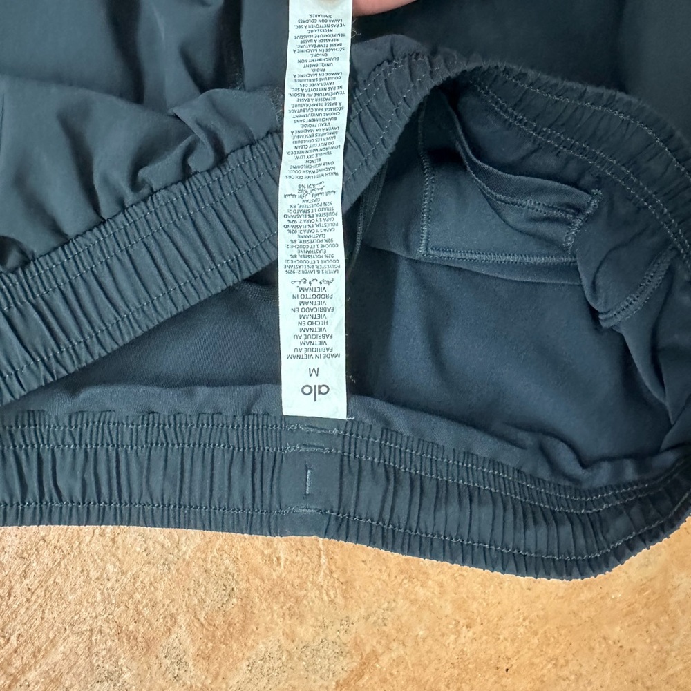 Alo Yoga Stride Short